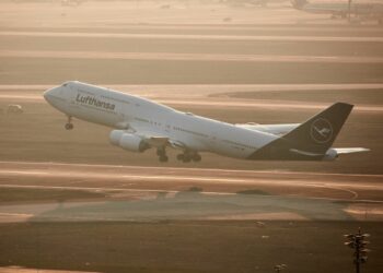 Lufthansa prezentuje nową identyfikację wizualną marki