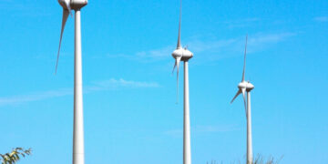 Morski wiatr napędzi zieloną gospodarkę w Polsce – analiza Europejskiego Instytutu Miedzi