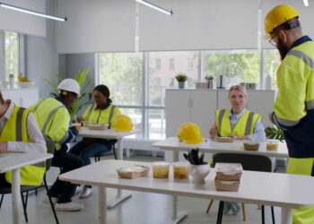 Preferencje kulinarne w zakładach pracy – polska kuchnia najchętniej wybierana przez pracowników